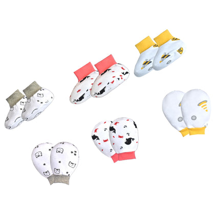VParents Baby Mitten and Booties Set New Born Printed Gloves & Socks Combo (Multicolor,0-6 Months) Pack of -3