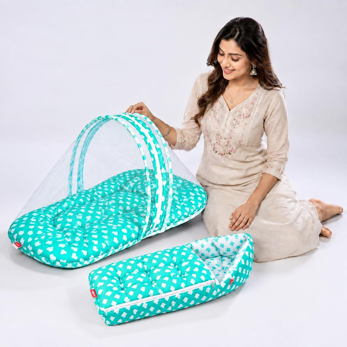 VParents Cheeky Cheeky Baby Bedding Set with Pillow and Sleeping Bag Combo