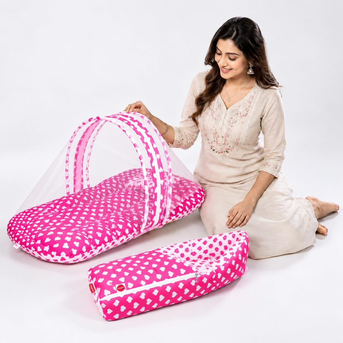 VParents Cheeky Cheeky Baby Bedding Set with Pillow and Sleeping Bag Combo