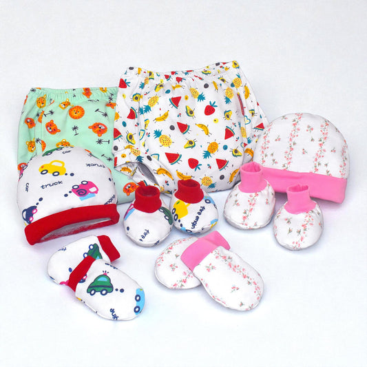 VParents New born Combo gift set for baby boy and girl 2 cap mitten booties and 2 underwears(0 -6 month) Assorted Design pack of 8