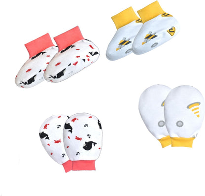 VParents Baby Mitten and Booties Set New Born Printed Gloves & Socks Combo (Multicolor,0-6 Months) Pack of -2