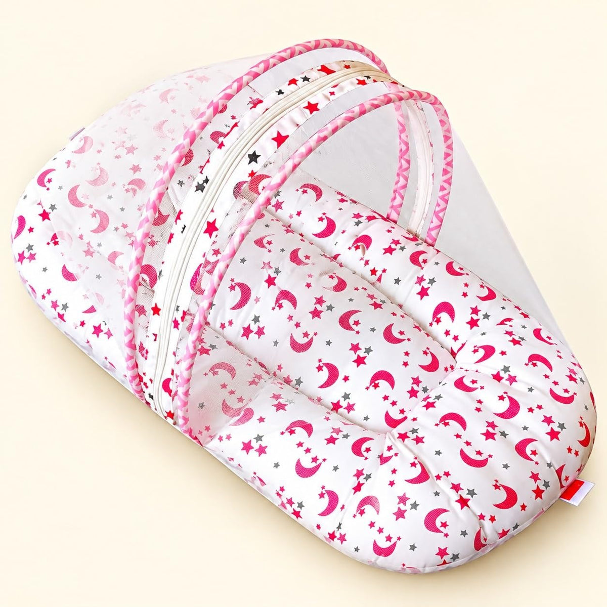 VParents Cheeky Cheeky Baby 4 Piece Bedding Set with Pillow and Bolsters Sleeping Bag and Bedding Set Combo