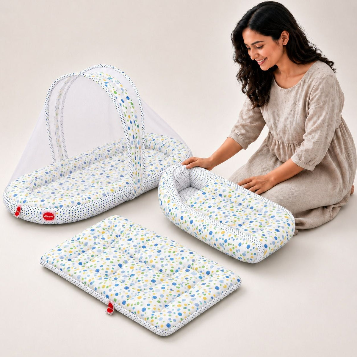 VParents Cheeky Cheeky Baby 4 Piece Bedding Set with Pillow and Bolsters Sleeping Bag and Bedding Set Combo