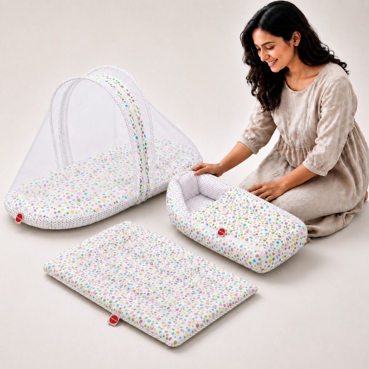 VParents Cheeky Cheeky Baby 4 Piece Bedding Set with Pillow and Bolsters Sleeping Bag and Bedding Set Combo